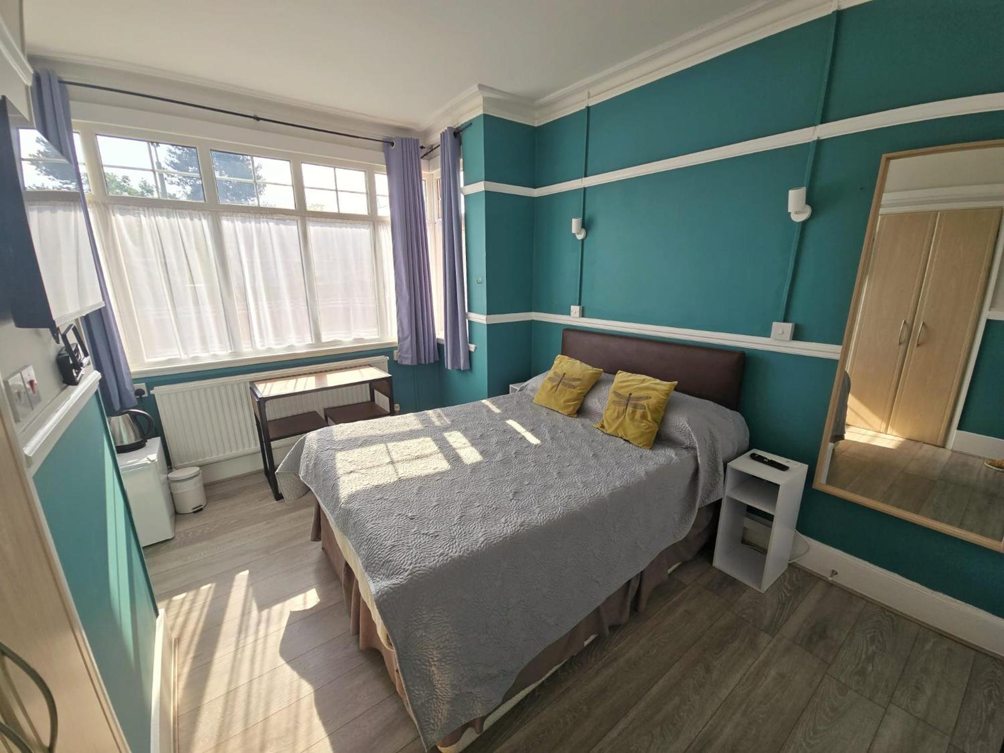 Glendevon House Hotel Бромли Екстериор снимка