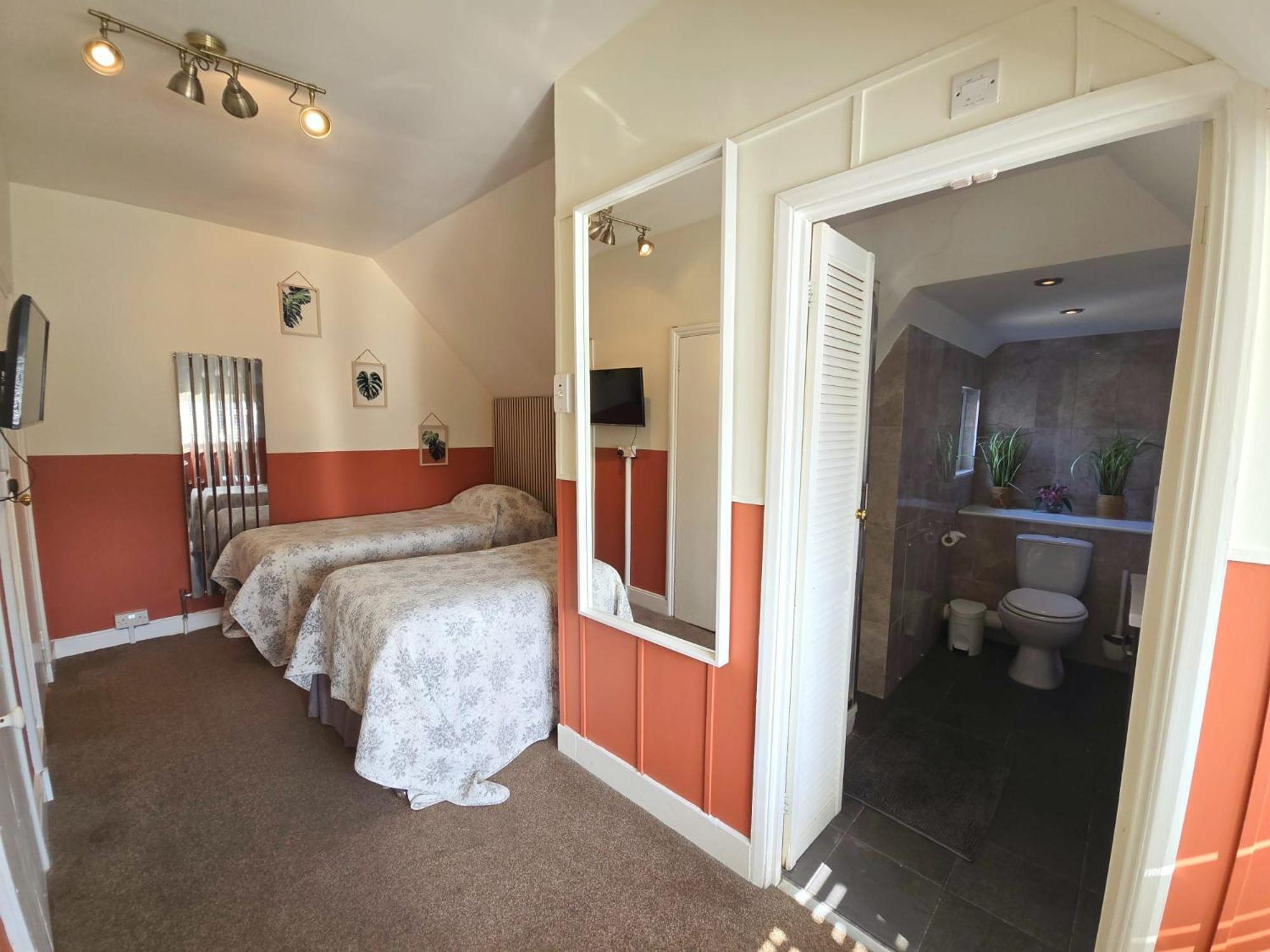 Glendevon House Hotel Бромли Екстериор снимка