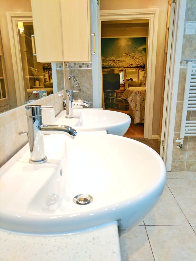 Glendevon House Hotel Бромли Екстериор снимка