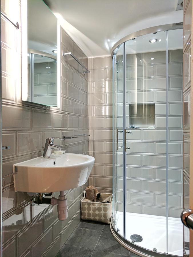 Glendevon House Hotel Бромли Екстериор снимка